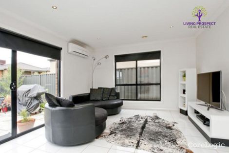 Property photo of 120 Kinglake Drive Manor Lakes VIC 3024