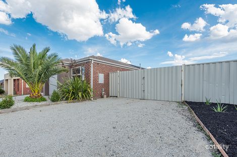 Property photo of 32 Ballybunion Avenue Craigieburn VIC 3064