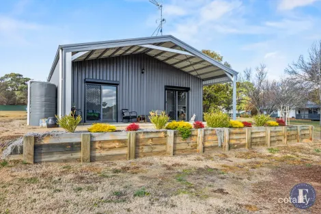 103 Farm St, Boorowa, NSW 2586