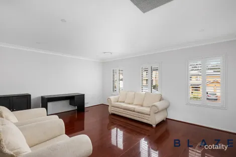 Property photo of 7 Kiernan Crescent Abbotsbury NSW 2176