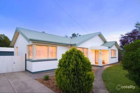 33 Yaldwyn St E, Kyneton, VIC 3444