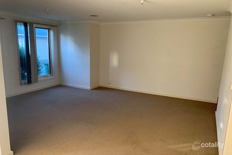 Property photo of 5/23 Farnborough Way Berwick VIC 3806