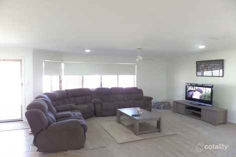 Property photo of 2 Edmund Kennedy Court Rural View QLD 4740
