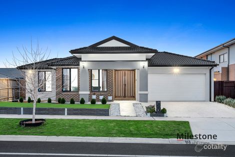 Property photo of 18 Parkgate Drive Clyde North VIC 3978