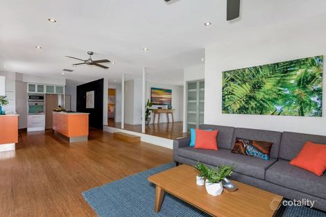 Property photo of 16 Forum Close Mooroobool QLD 4870