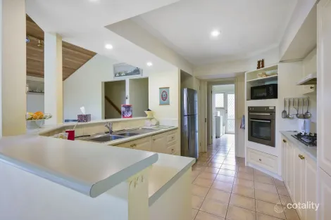 Property photo of 4 Krystal Glenn Gardens Boronia VIC 3155