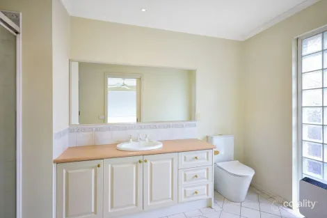 Property photo of 4 Krystal Glenn Gardens Boronia VIC 3155