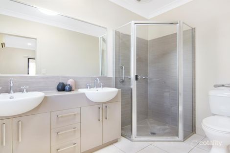 Property photo of 31 Tyrconnell Crescent Redlynch QLD 4870