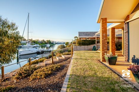 Property photo of 17B Windjammer Court Paynesville VIC 3880