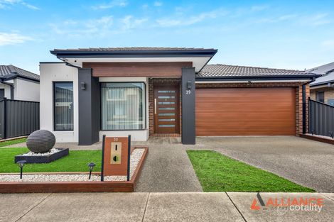 39 FADARO ST, KALKALLO, VIC 3064