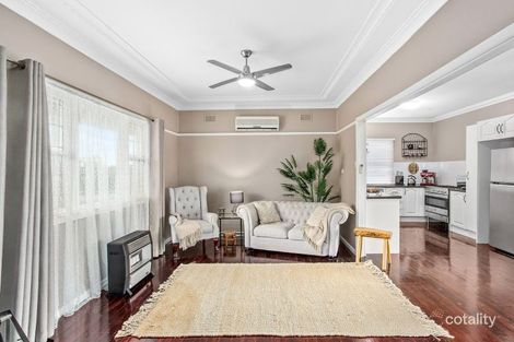 74 Merlin St, The Oaks, NSW 2570