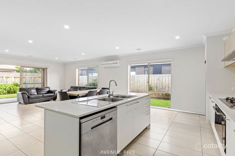 Property photo of 2193 Warralily Boulevard Armstrong Creek VIC 3217
