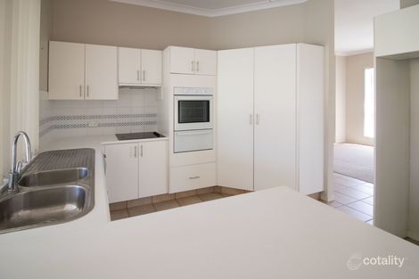 Property photo of 11 Fitzalan Circuit Arundel QLD 4214