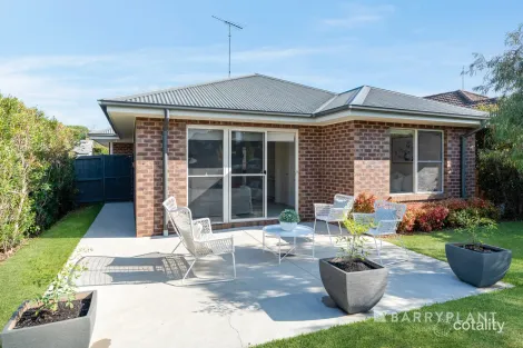 1/7 Calder St, Manifold Heights, VIC 3218