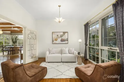 Property photo of 2 Crisp Street Essendon VIC 3040