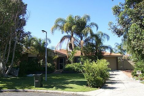 12 Krugger Pl, Leeming, WA 6149