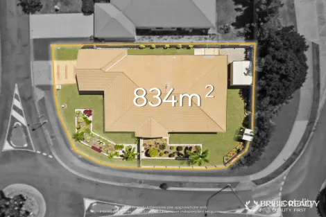 Property photo of 2 Midden Court Ningi QLD 4511