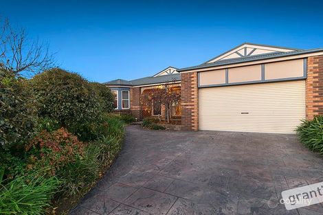 Property photo of 6 Grantham Crescent Berwick VIC 3806
