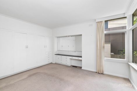 Property photo of 12 Mercer Parade Newtown VIC 3220