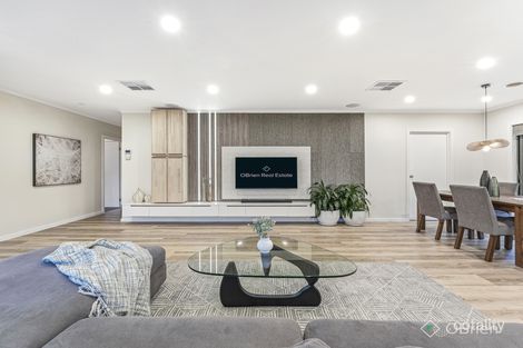 Property photo of 2/5 Sunbird Crescent Carrum Downs VIC 3201