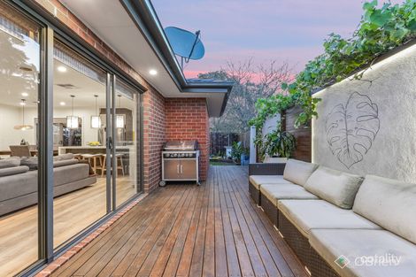 Property photo of 2/5 Sunbird Crescent Carrum Downs VIC 3201