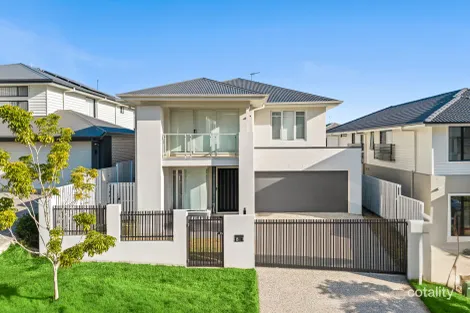 8 Lakeshore Cres, Willawong, QLD 4110