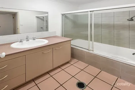 Property photo of 189 Wecker Road Mansfield QLD 4122