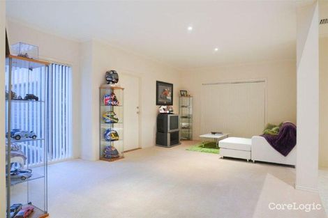 Property photo of 22 Damelio Court Rowville VIC 3178