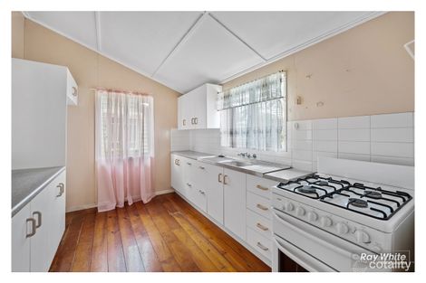 Property photo of 16 Brighton Street Berserker QLD 4701