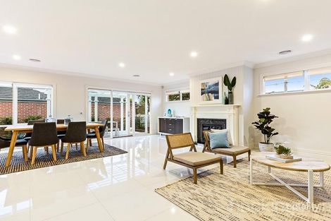 Property photo of 35 Fairbank Road Bentleigh VIC 3204