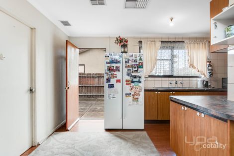 Property photo of 37 Malmsbury Drive Meadow Heights VIC 3048