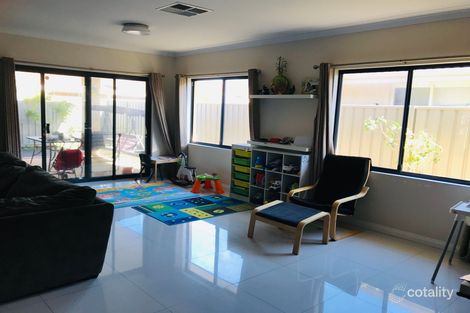 Property photo of 19 Caporn Turn Queens Park WA 6107