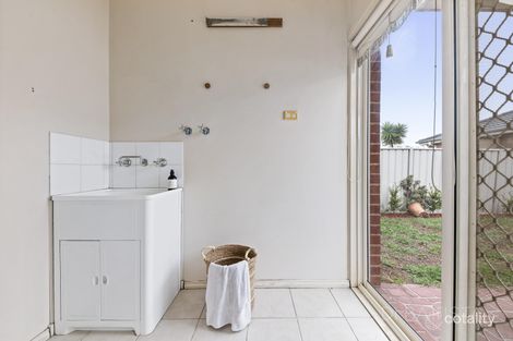 Property photo of 74 Mulberry Pass Craigieburn VIC 3064