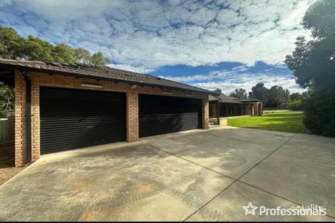 68 Valcan Rd, Orange Grove, WA 6109