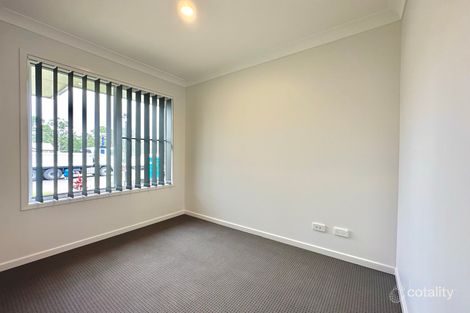 Property photo of 4 Hickory Place Brassall QLD 4305