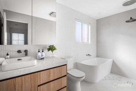 Property photo of 727 North Road Carnegie VIC 3163