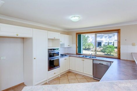 Property photo of 32 Bayview Parade Gulfview Heights SA 5096