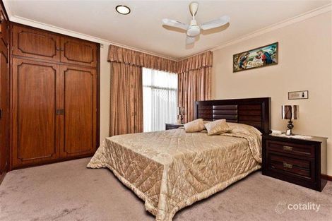 Property photo of 30 Redgum Lane Swan View WA 6056