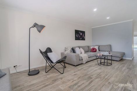 Property photo of 7 Reading Close Roxburgh Park VIC 3064