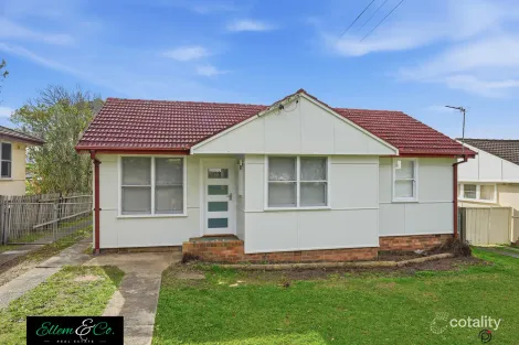 17 Beaton St, Lake Illawarra, NSW 2528