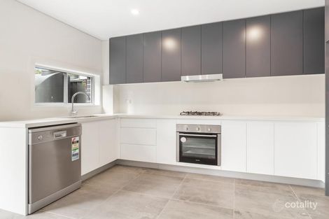 Property photo of 4/9 Sabre Crescent Holsworthy NSW 2173