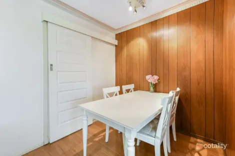 Property photo of 17 Emerald Drive Springvale VIC 3171