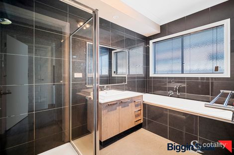 Property photo of 19 Caruana Crescent Harkness VIC 3337