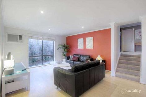 Property photo of 16 Kuranda Crescent Berwick VIC 3806