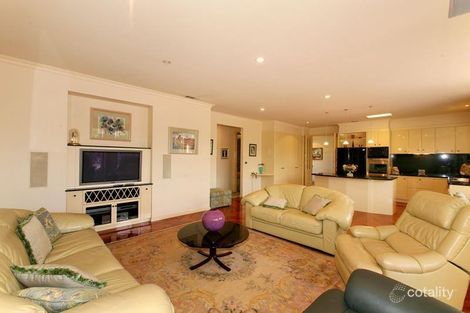Property photo of 25 Collins Place Ringwood North VIC 3134