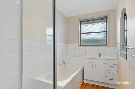 Property photo of 1 Syncline Court Long Gully VIC 3550