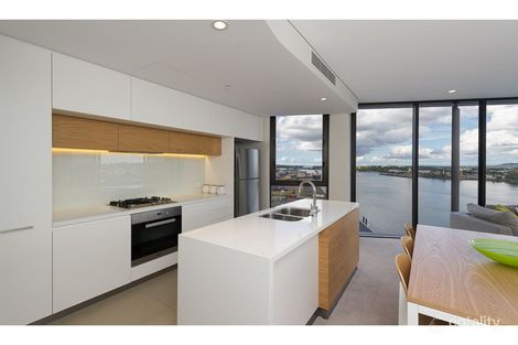 Property photo of 21103/37D Harbour Road Hamilton QLD 4007