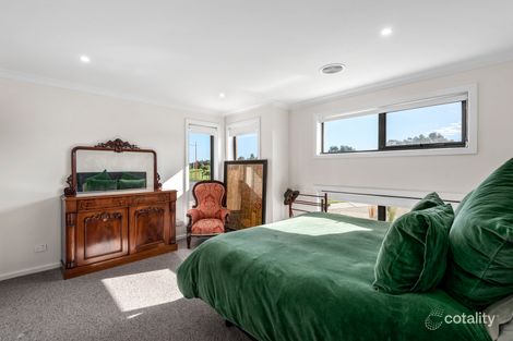 Property photo of 36 Motion Drive Mount Duneed VIC 3217