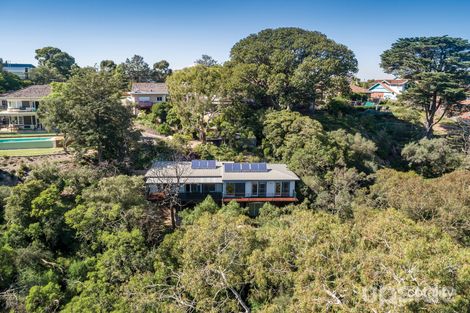 Property photo of 2/14 Rockbeare Grove Ivanhoe VIC 3079