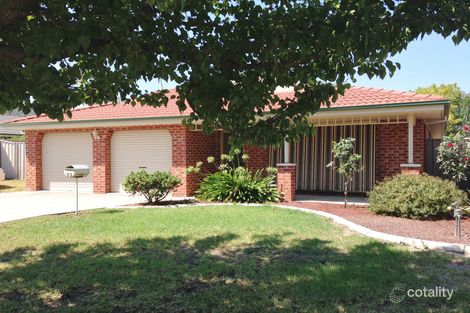 Property photo of 22 Privett Place Lavington NSW 2641